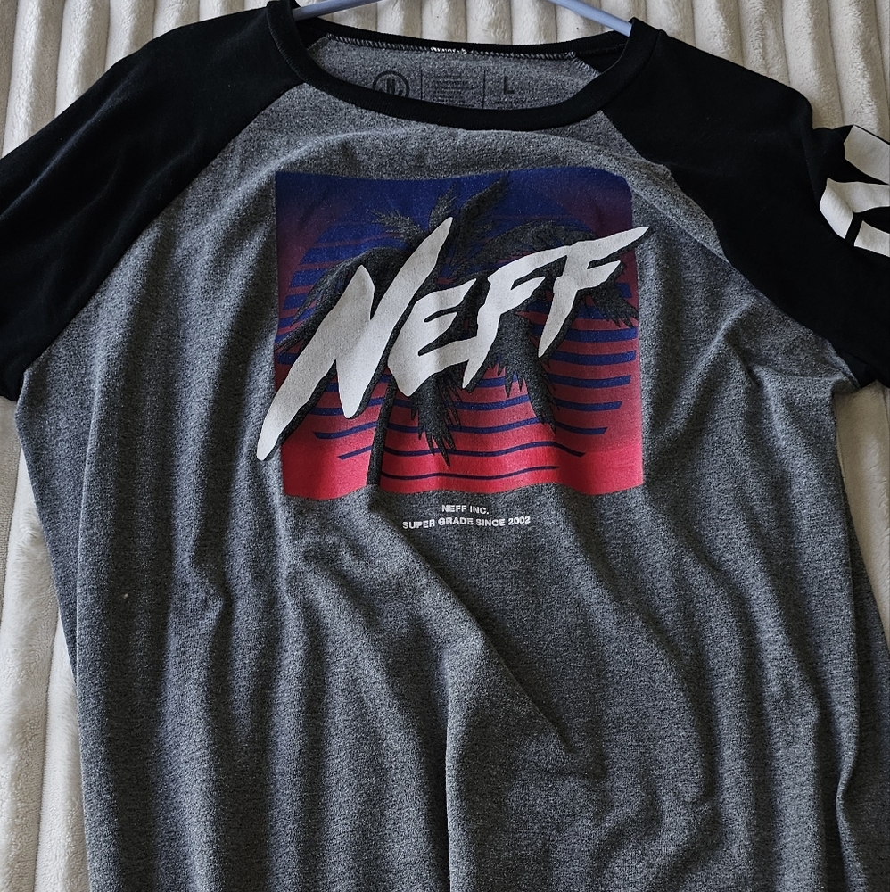 NEFF half sleeve L